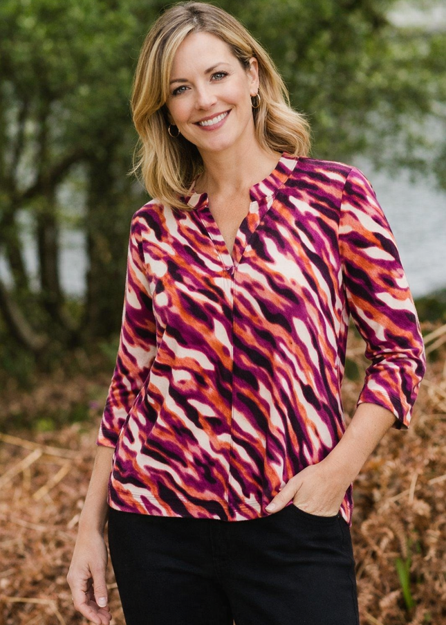 Top wavy print soft stretch 3/4 sleeve
