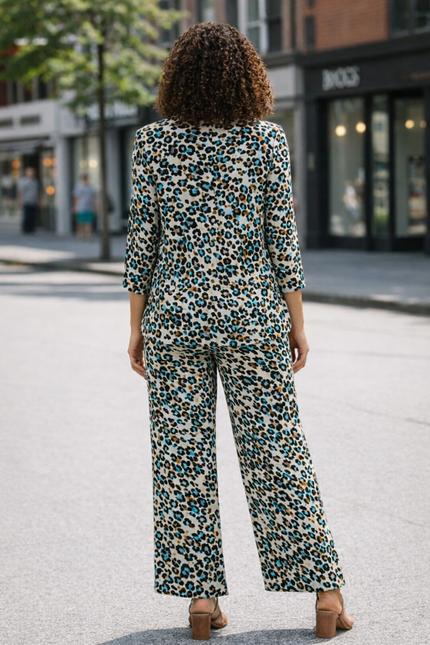 MULTI PRINT 1/2 BUTTON PLACKET WITH 3/4 SLEEVE