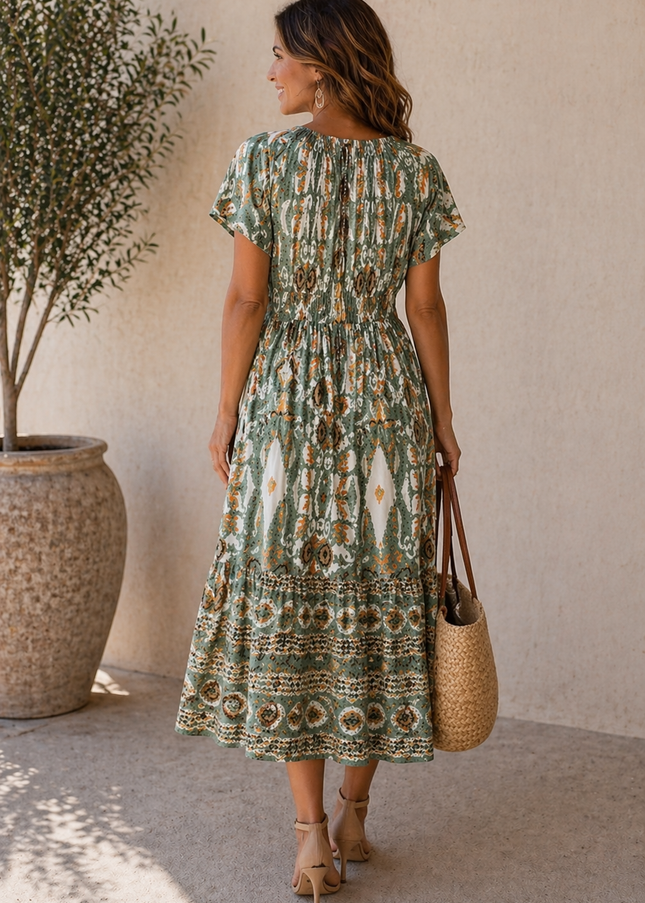 Dress border print smocked with short sleeve
