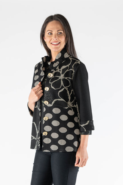 Jacket spot flower pattern with 3/4 sleeve