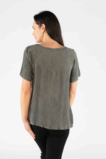 Top crinckle with embroidery panel round neck