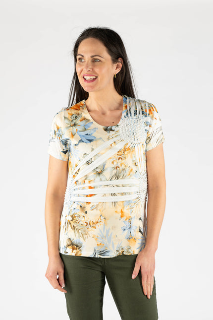 Top flower print Short sleeve.