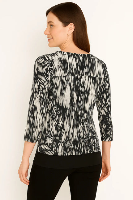 Top animal print with front pocket 3/4 sleeve