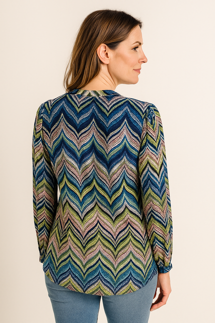 Top zig zag print 3/4 sleeve with button