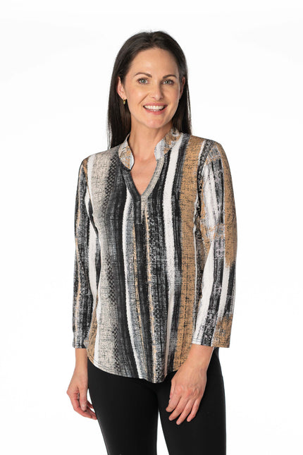 Top strip print with button placket and 3/4 sleeve