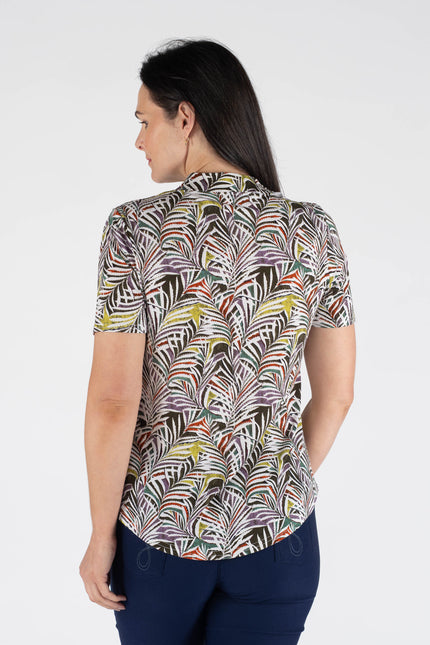 Top palm leaf print with short sleeve.