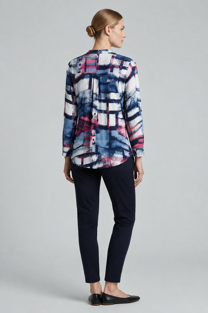 Top abstract print button placket and 3/4 sleeve