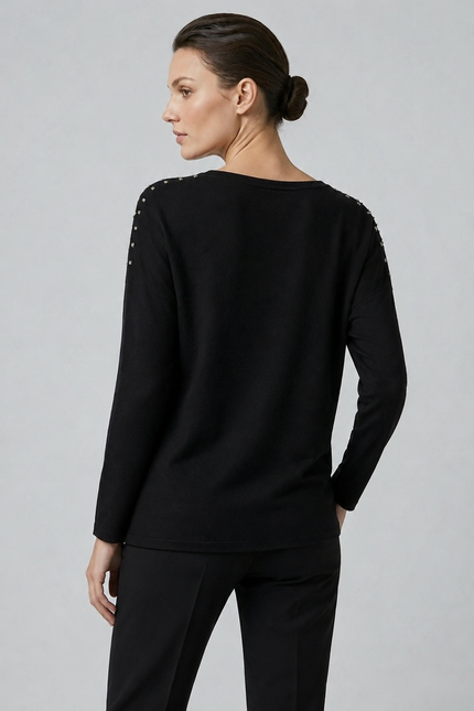 Top with neck stud round neck line long sleeve