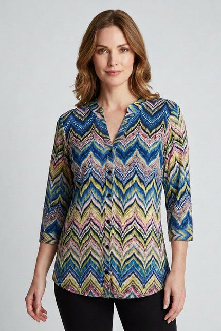 Top zig zag print 3/4 sleeve with button