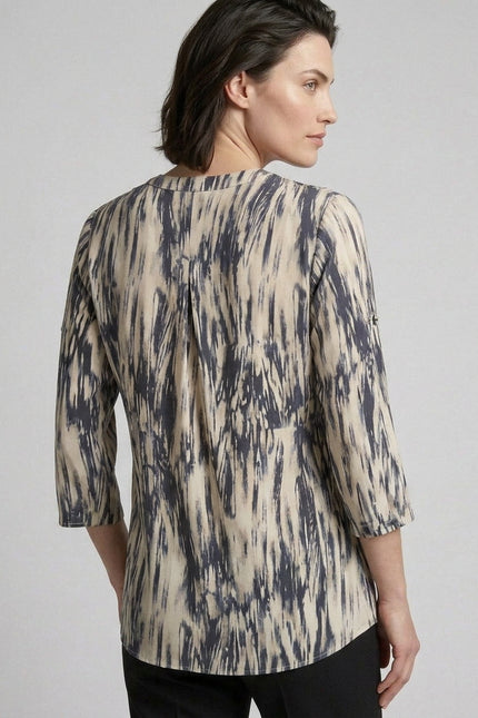 Top animal print with front pocket 3/4 sleeve