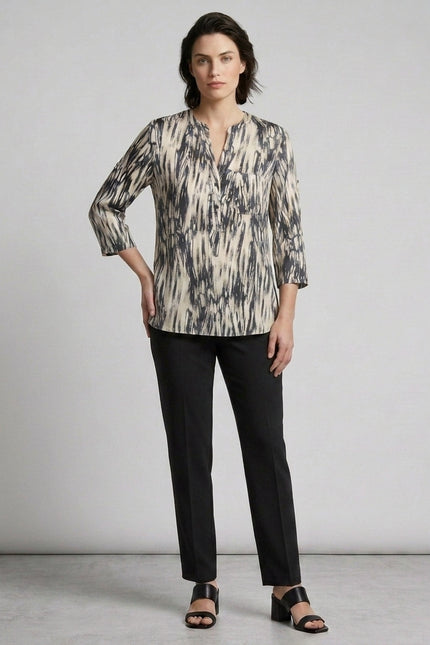 Top animal print with front pocket 3/4 sleeve