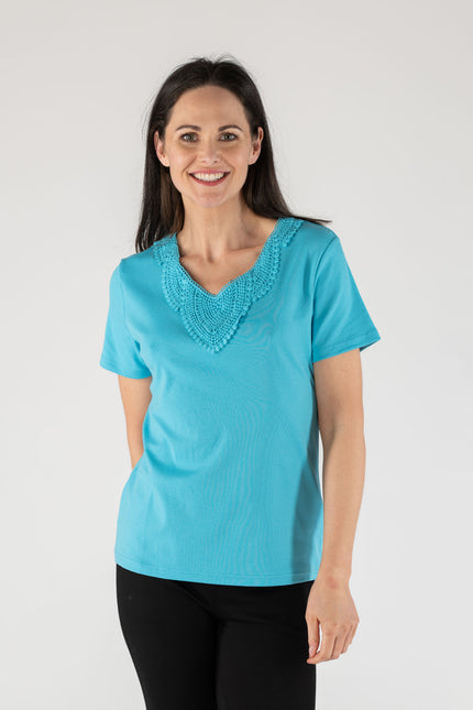 T shirt short sleeve embroidered neck