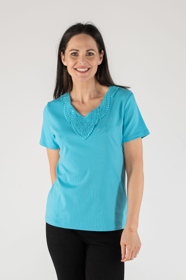 T shirt short sleeve embroidered neck