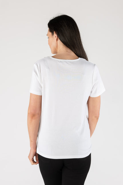 T-shirt Embroidered neck short sleeve.