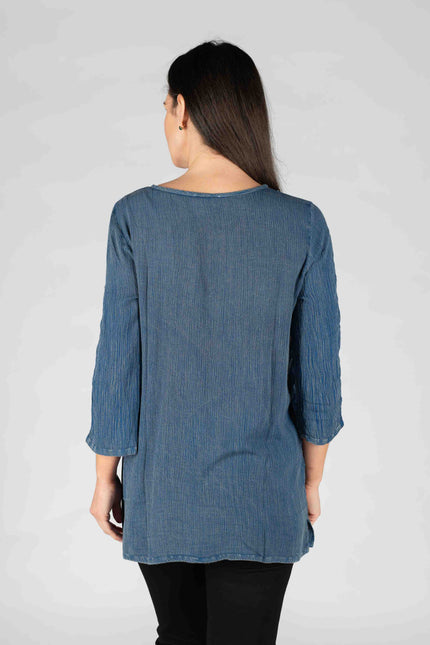 Tunic embroidered with round neck
