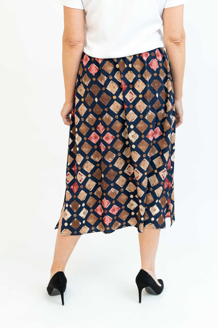 NAVY PRINT DIAMOND PRINT SKIRT