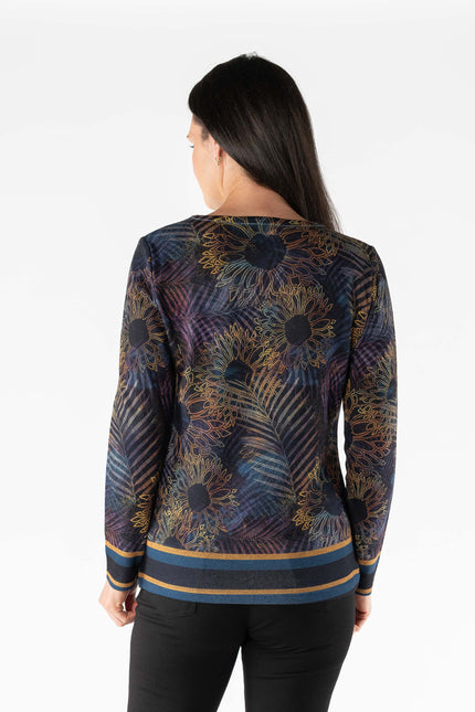 Top abstract print round neck long sleeve