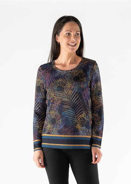 Top abstract print round neck long sleeve
