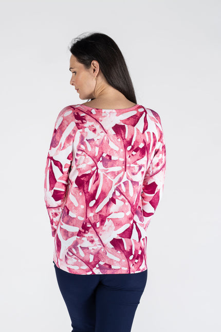CERISE BOLD LEAF PRINT TOP & 3/4 SLEEVE ROUND NECK