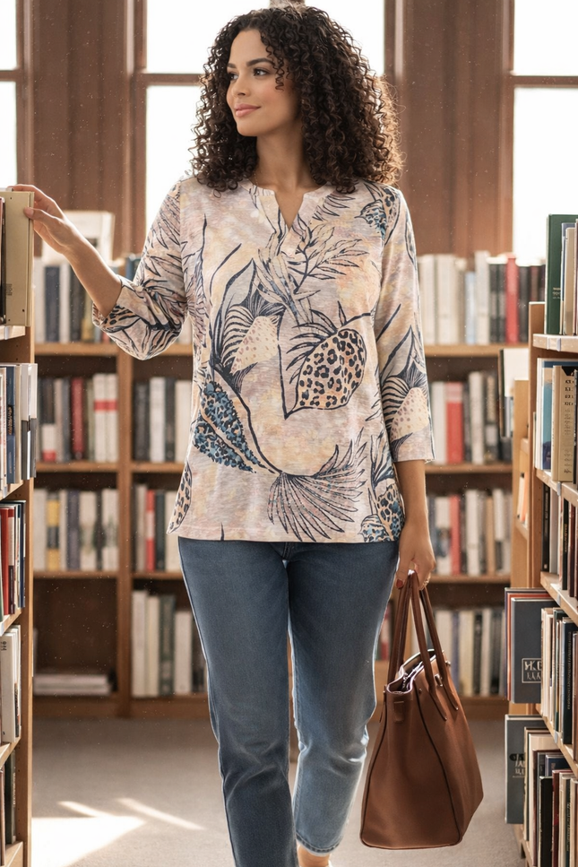 LEAVES PRINT  BUTTON PLACKET TOP WITH ROUND NECK