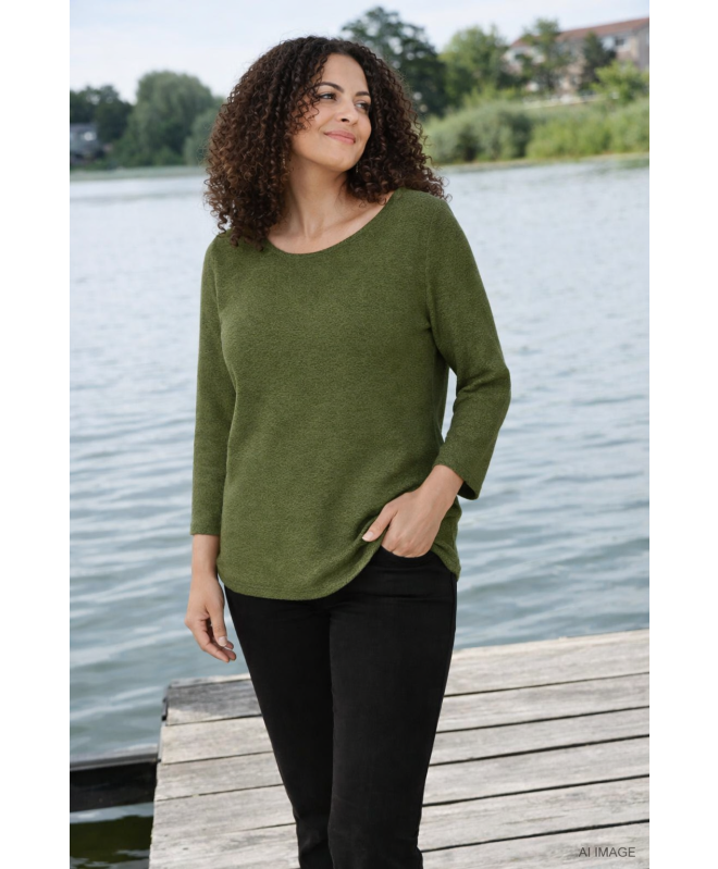 BACK BUTTON ROUND NECK TOP 3/4 SLEEVE