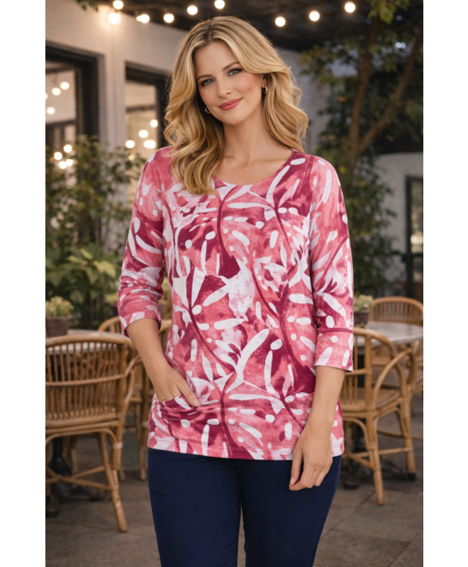 CERISE BOLD LEAF PRINT TOP & 3/4 SLEEVE ROUND NECK