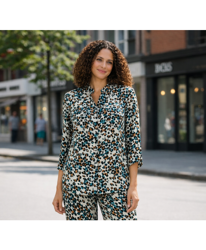 MULTI PRINT 1/2 BUTTON PLACKET WITH 3/4 SLEEVE