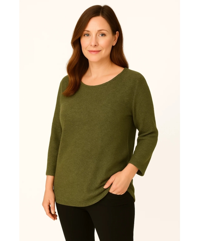 BACK BUTTON ROUND NECK TOP 3/4 SLEEVE