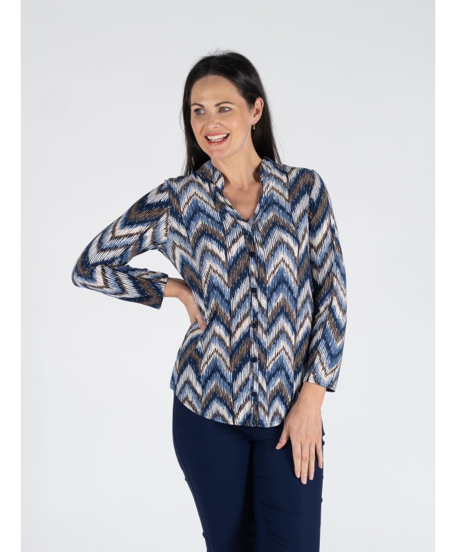 WAVY PRINT TOP BUTTON PLACKET 3/4 SLEEVE