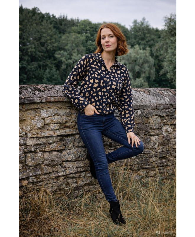 ABSTRACT PRINT FRONT POCKET COLLAR BLOUSE