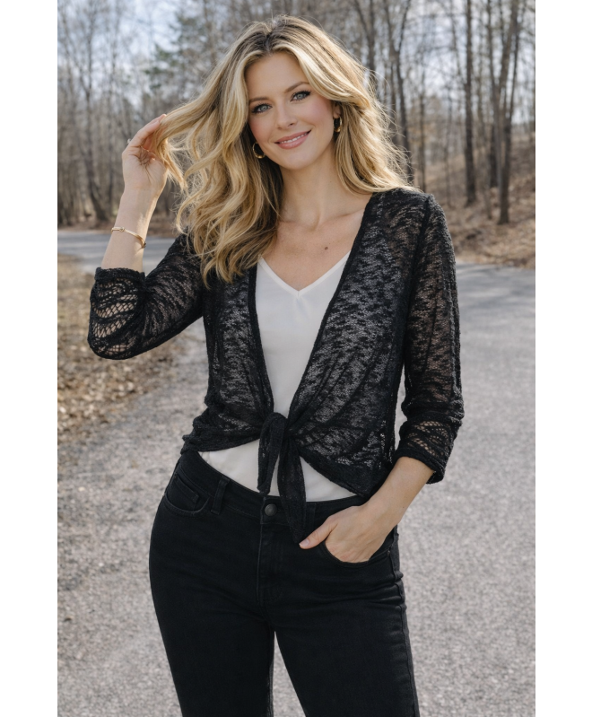 BLACK BORDER PATTERN SHRUG WITH 3/4 SLEEVE